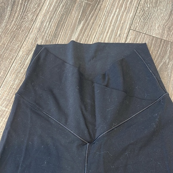 OFFLINE by Aerie REAL ME FLARE HIGH RISE leggings size medium - Picture 3 of 4
